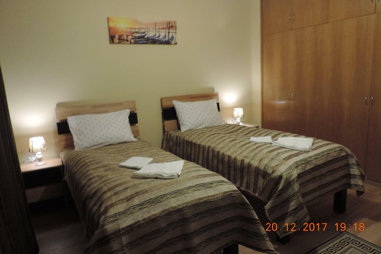 The Best Location Accommodation Бухарест Екстер'єр фото